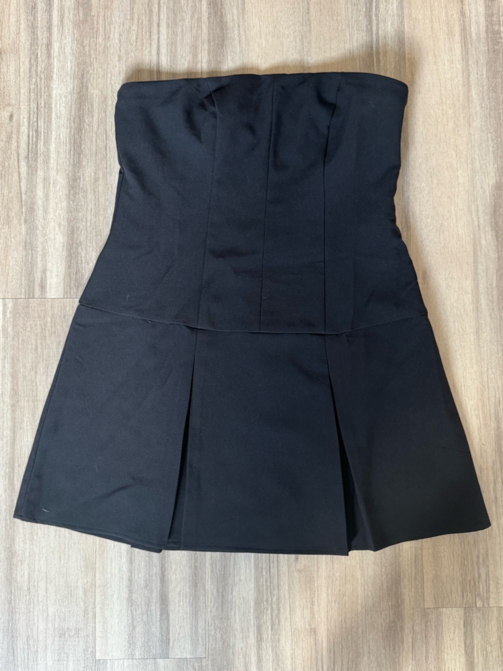 Abercrombie & Fitch Black Strapless Pleated Mini Dress (Skort)
